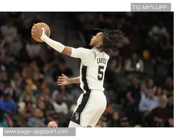 卡斯尔与文班训练赛中膝盖相撞受伤初步评估显示伤势并不严重 卡斯尔与文班训练赛中膝盖相撞受伤初步评估显示伤势并不严重