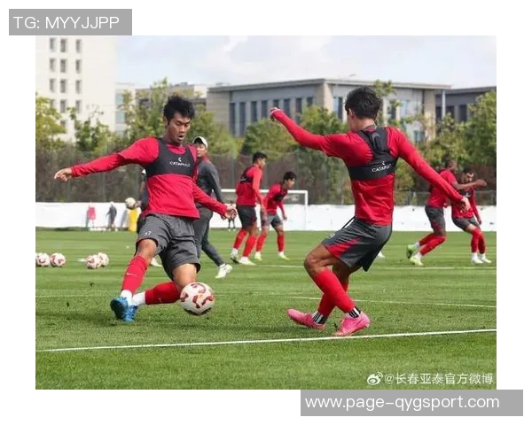 长春寒潮来袭亚泰队员迎战低温全力备战保级生死战 长春寒潮来袭亚泰队员迎战低温全力备战保级生死战