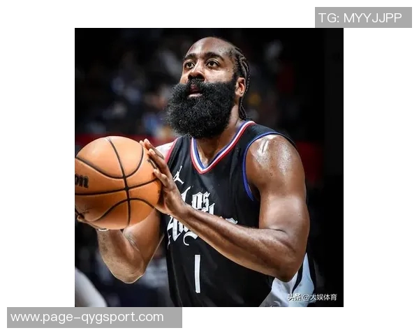 哈登谈球队首发阵容的优势与错位策略展现天赋异禀的潜力 哈登谈球队首发阵容的优势与错位策略展现天赋异禀的潜力