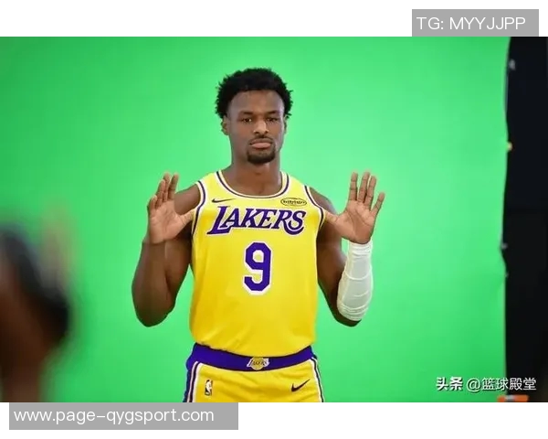 布朗尼逐渐融入球队但进攻能力不足仍难以在NBA立足